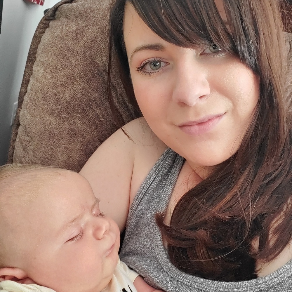 Meet your Posher, Regina